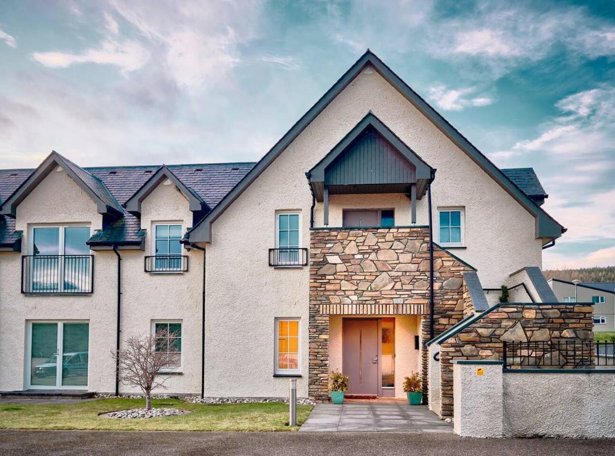 The Steadings, Aviemore Luxury 5 Star Rated 3 Bed With Home Cinema Garden And Parking Exterior foto